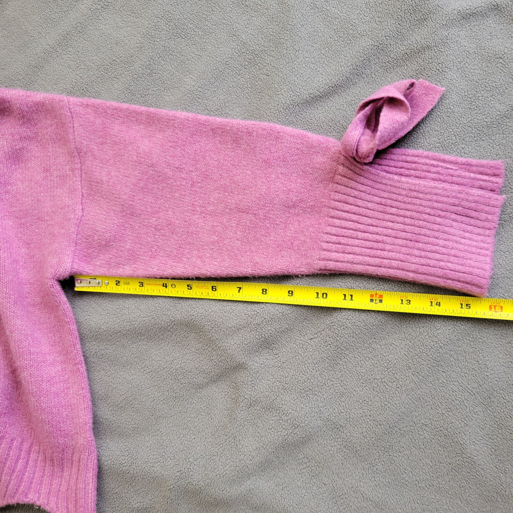 FOREVER 21 COMTEMPORARY Sweater cropped top purple scallooped slit arms cozy - Picture 7 of 13